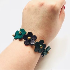 Flower bracelet